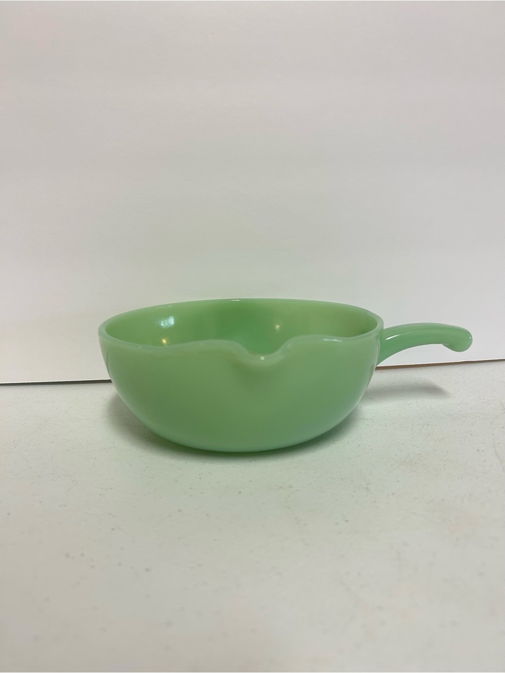 Vtg Fire-King Jadeite Single Spout Skillet Bowl MINT